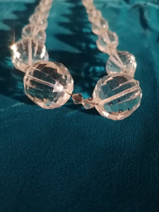 Collier perles en cristal taillé à facettes 