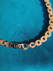 Collier chaîne en inox et doré. 
