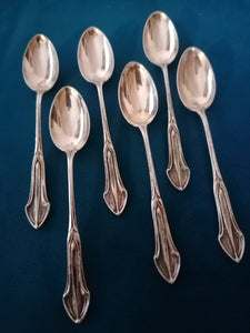Art Nouveau d'époque, série de 6 cuillères à mocca en argent 0.800 Allemand