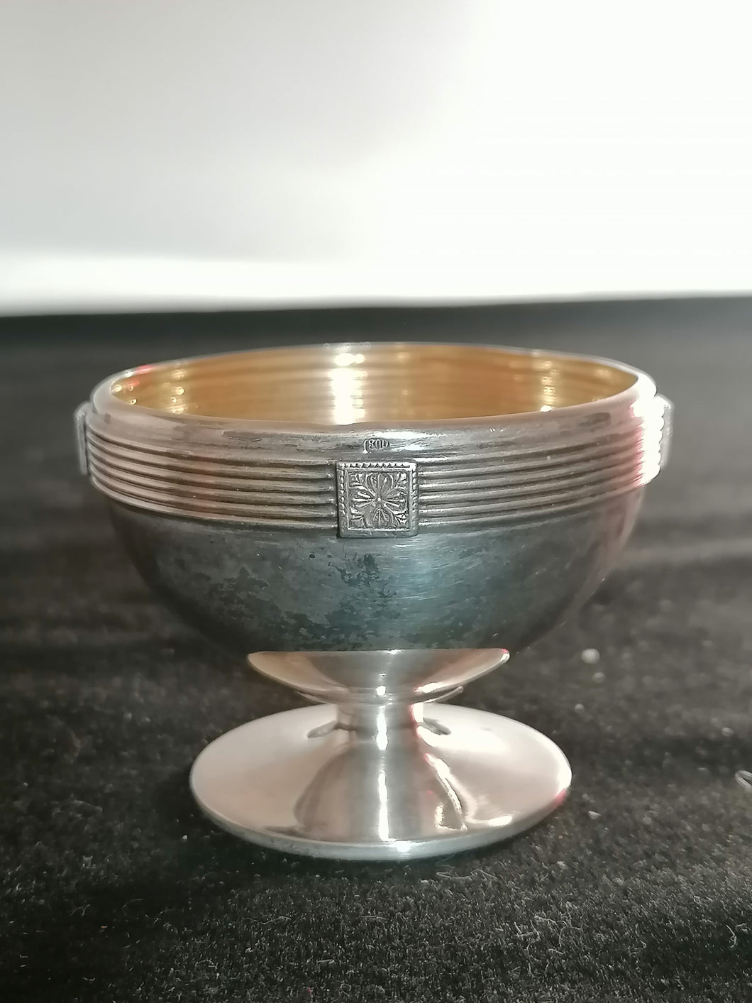 Salière en argent massif 

600frs /kg promotion Instagram (36g)