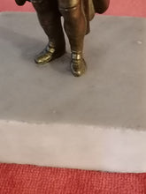 Charger l&#39;image dans la galerie, Petit bronze Napoléon XXème sur socle en marbre
