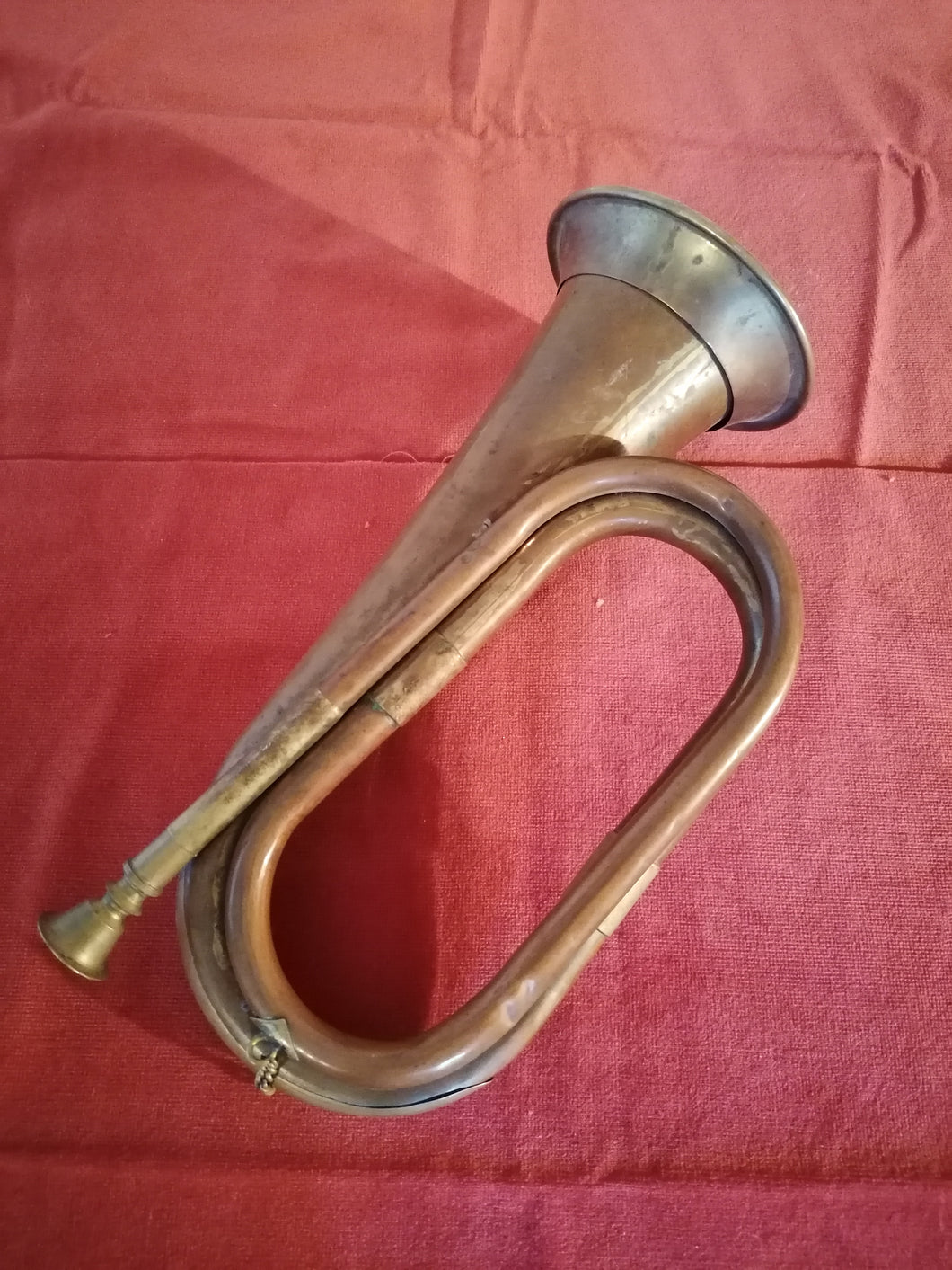 Clairon militaire ancien en cuivre. Fonctionne 
