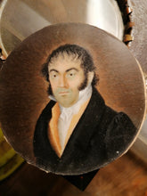 Charger l&#39;image dans la galerie, Miniature ancienne portrait homme avec cadre d&#39;origine, d&#39;époque Napoléon III 
