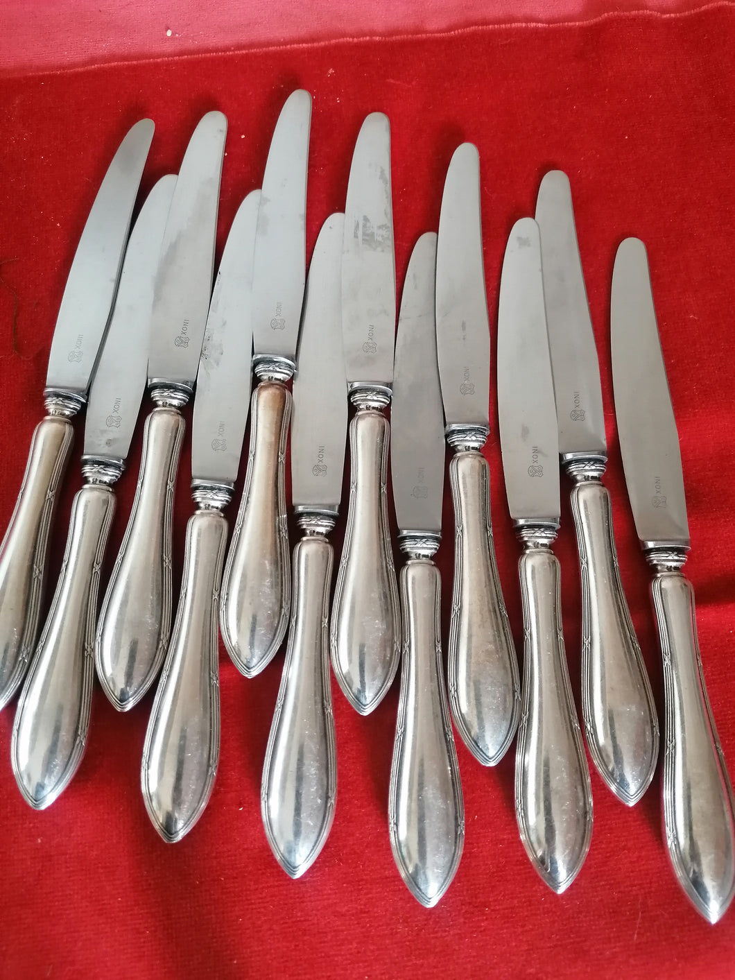 Filet ruban Jezler 6 couteaux à entre mets ou dessert   manche argent massif et lames inox