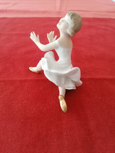 Danseuse Figurine en Porcelaine de Schaubach parfait état.