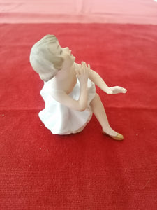 Danseuse Figurine en Porcelaine de Schaubach parfait état.