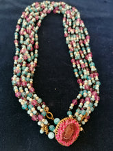 Charger l&#39;image dans la galerie, Ornella made in Italie bijoux vintage fait main avec perles en verres. Vers 1960 pièce rare. 
