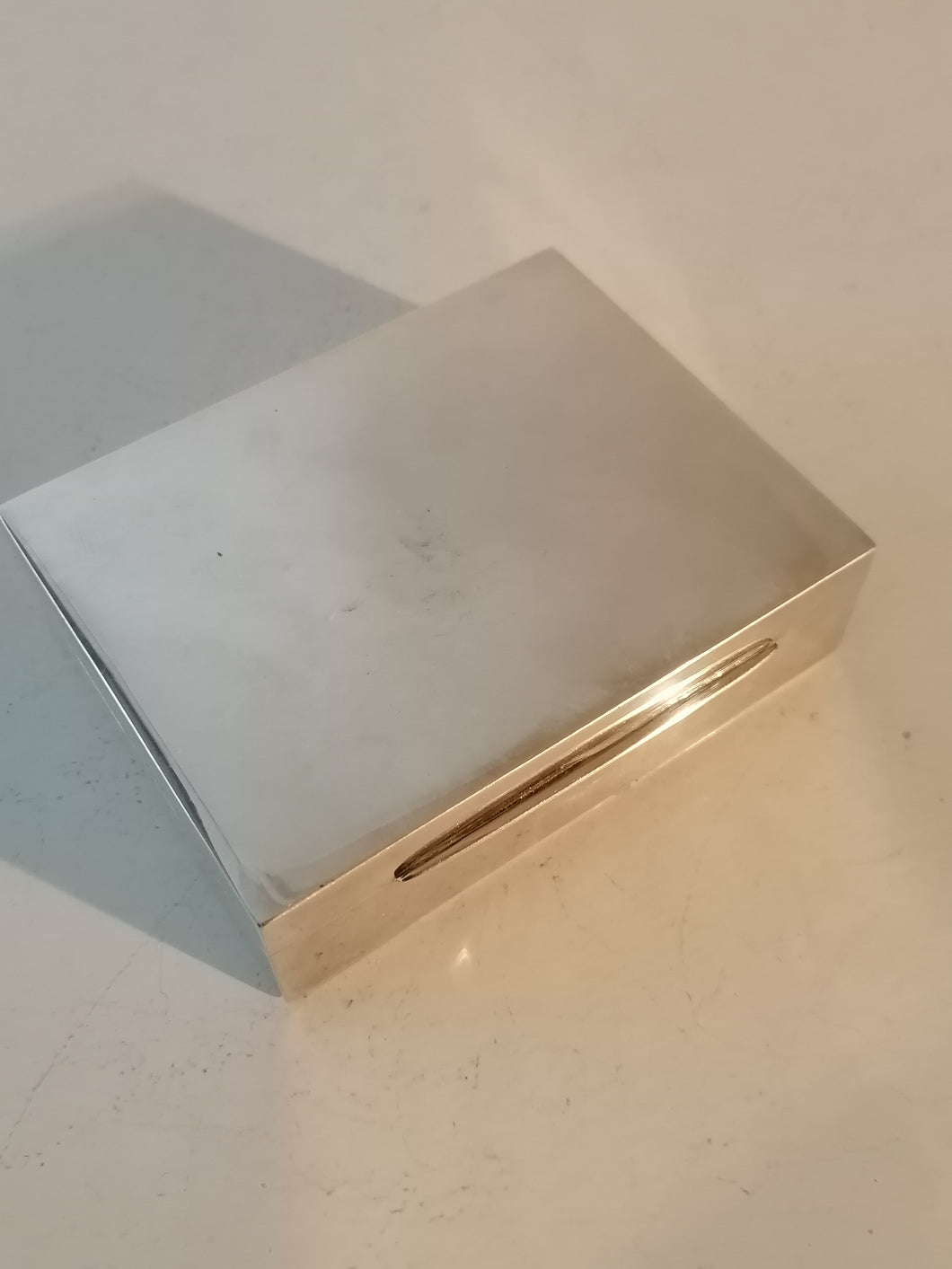 Jezler boîte à cigarette en argent massif. 