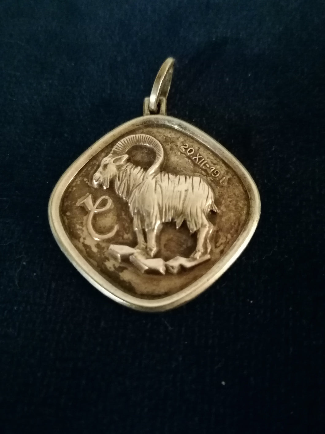 Pendentif bélier zodiaque en argent massif