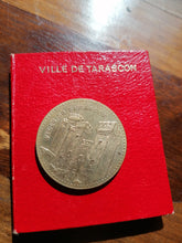 Charger l&#39;image dans la galerie, Médaille régionale ville de Tarascon avec son écrin 
