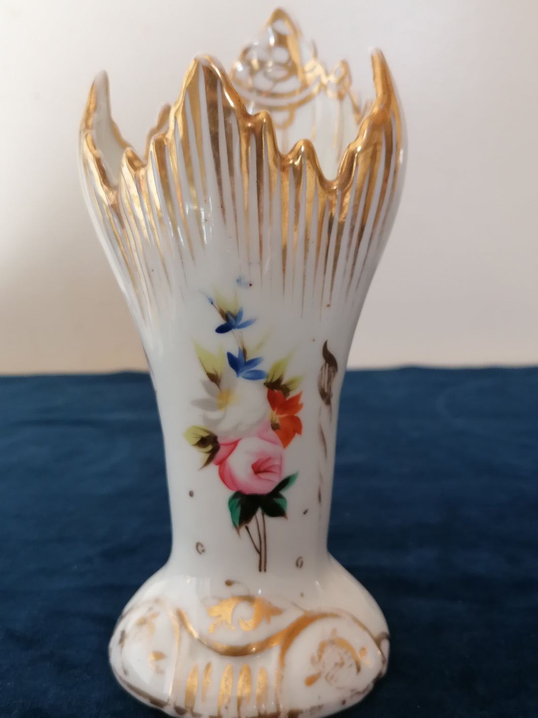 Vase de mariage vieux Paris peint à la main en porcelaine. Parfait état