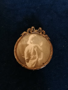 Petit cadre en laiton doré style Louis XVI fin XIXe