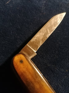 Couteau de poche allemand début 1900

Coutellier M. CHASI pour Protea 