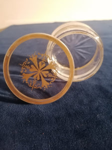 Petite boîte ronde en cristal et peinture or fin 