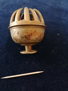 Petite cloche thibetaine en bronze et émail 