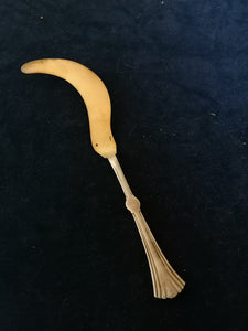 Christofle coûteau à glace pour bûche. Modèle rare. 