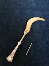 Charger l&#39;image dans la galerie, Christofle coûteau à glace pour bûche. Modèle rare. 
