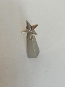 Étoile de porte écriteaux Thierry Mugler 