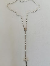Charger l&#39;image dans la galerie, Chapelet ancien avec perles en nacre 

