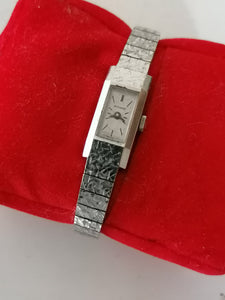 Wittnauer montre bracelet femme mécanique, vers 1960 ( en ce temps la marque appartenait à Longines. Doré or blanc.