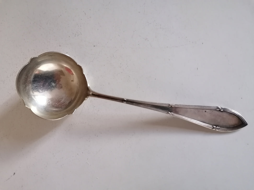 Petite louche à sauce ou crème en argent massif Jezler