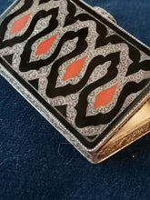 Charger l&#39;image dans la galerie, Exceptionnelle boîte des année 30 en argent massif et émail de haute qualité

