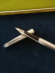 Waterman stylo plume bec en or 18k vers 1960-70